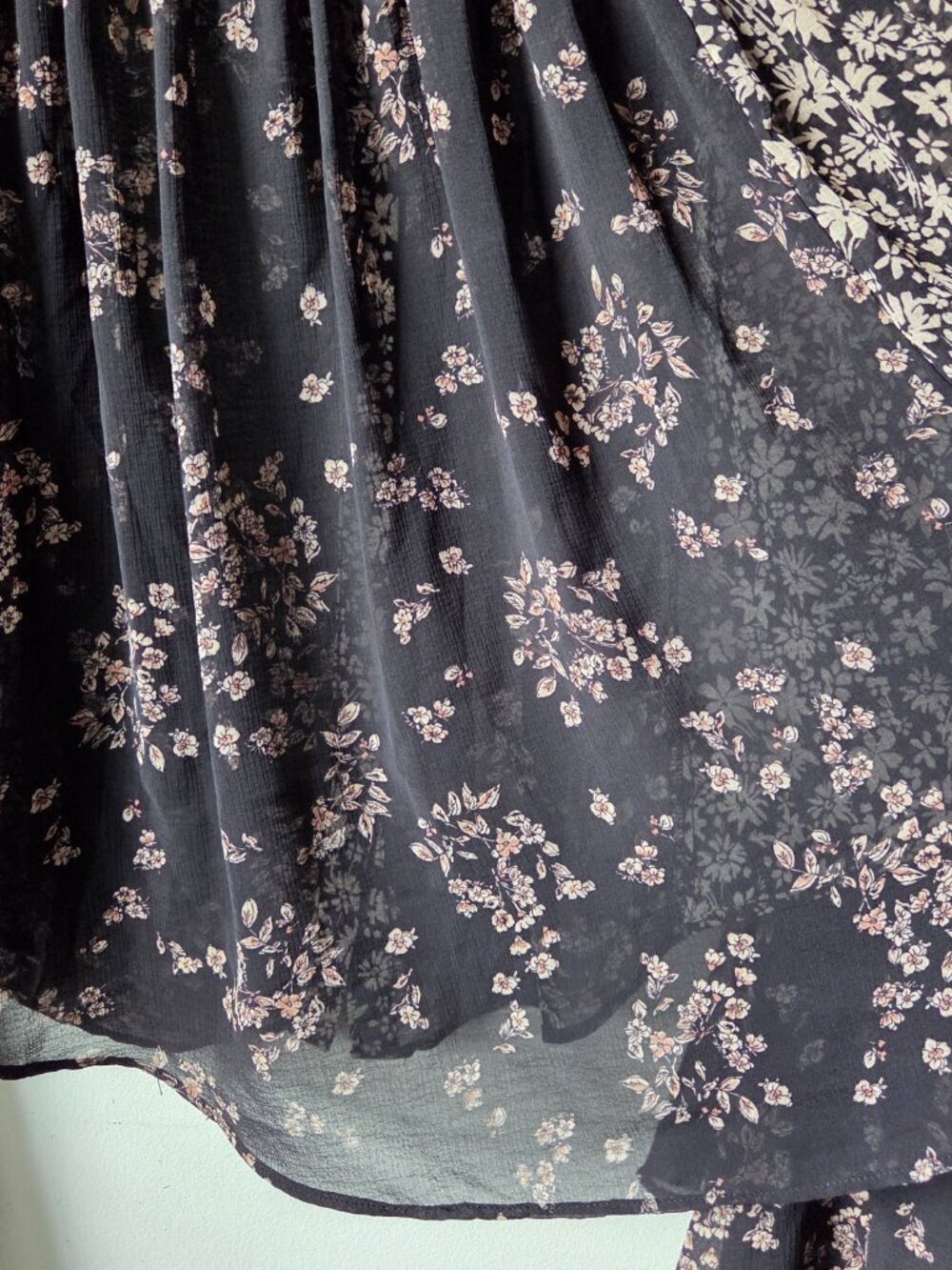 EUC FREE PEOPLE DITSY FLORAL ROMANTIC BOHO TOP SIZE XS - Picture 10 of 15